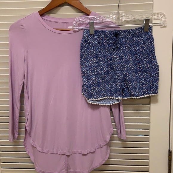 Old Navy Long Sleeved Tee in Lavender - Picture 7 of 7